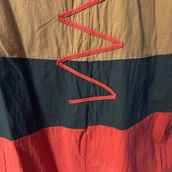 Cool artistic a- line dress - Picture 2 of 3